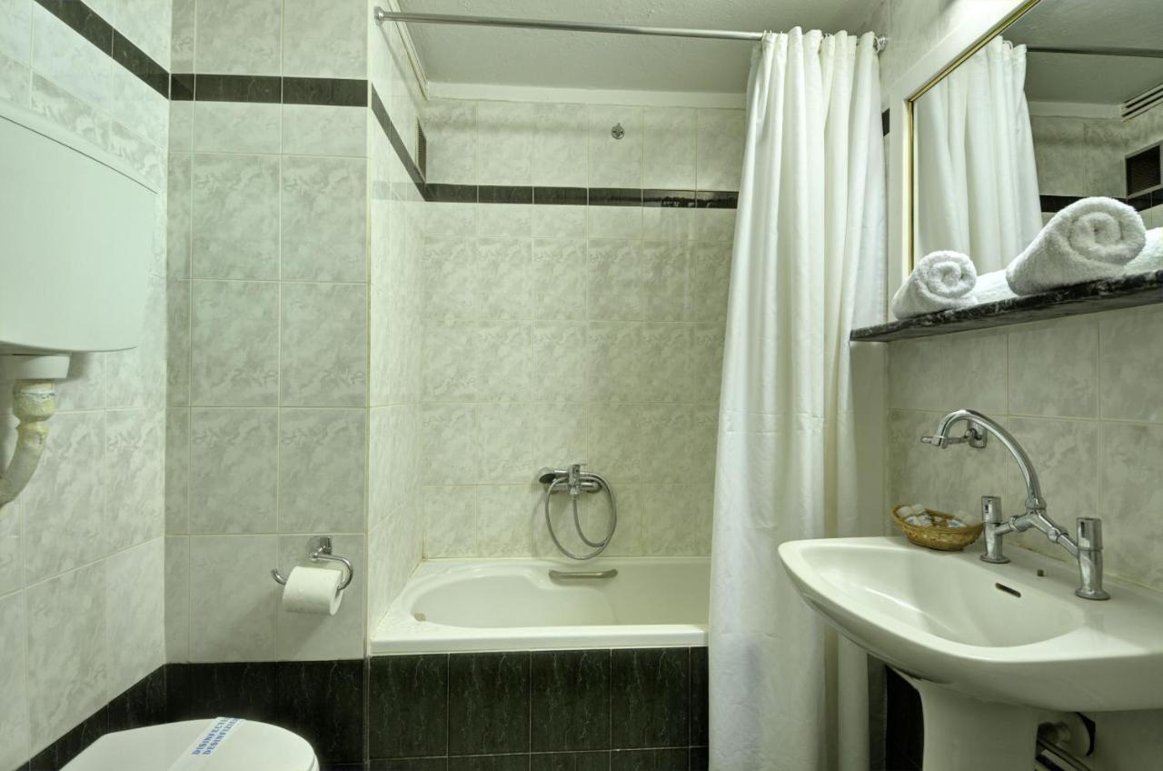 Hotel Nefeli Volos Pokoj fotografie